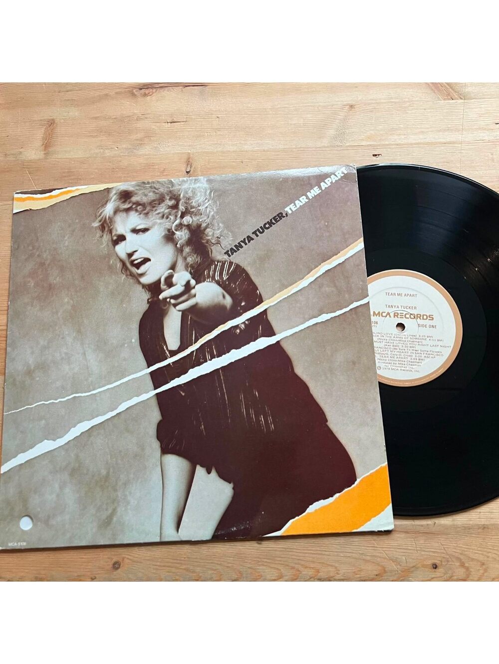 Tanya Tucker - Tear me Apart 33rpm VG+ VR22
